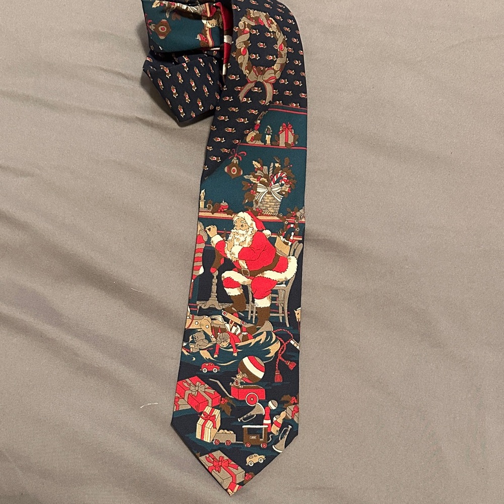 Vintage Avon Christmas 🎄 Tie